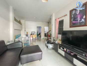 *****ทาวน์เฮ้าส์มือสองย่านกรุงเทพฯ ม.มณฑล8 เลียบคลองทวีวัฒนา เนื้อที่กว้างขวางถึง 22.5 ตร.ว. ฟังก์ชัน 3 ห้องนอน 2 ห้องน้ำ 1 ที่จอดรถ บ้านสภาพใหม่ พร้อมอยู่ บนทำเลดี เชื่อมต่อถ.เพชกษม, ถ.พุทธมณฑลสาย3, ถ.กาญจนาภิเษก ใกล้เดอะมอลล์บางแค และรถไฟฟ้าสายสีน้ำเงิน "สถานีหลักสอง" ราคาดีสุดในย่านนี้!